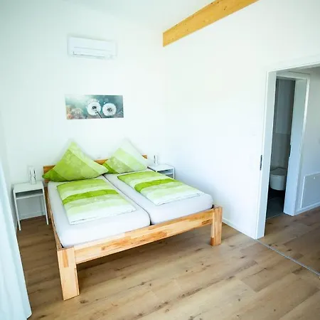 Stoecklin Naehe Europapark Rust * Weisweil (Emmendingen)